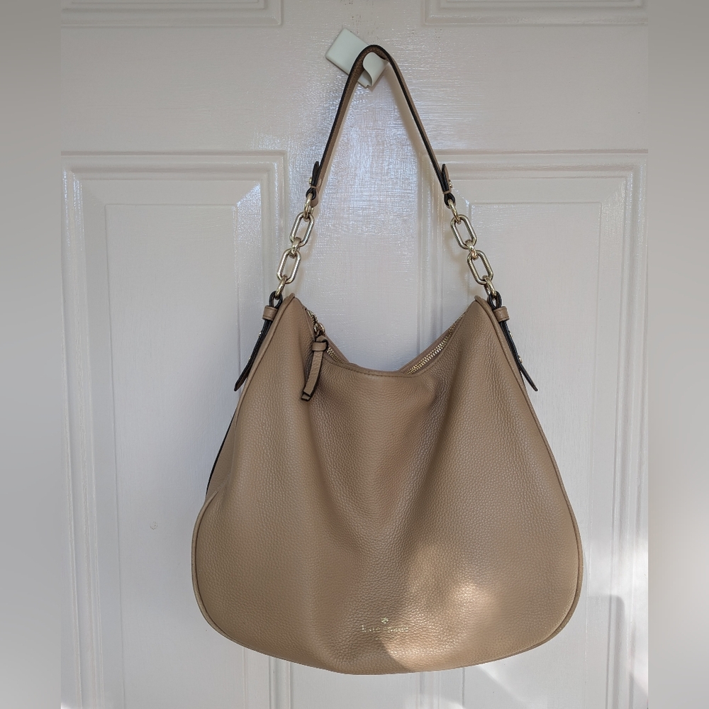 KATE SPADE mulberry Street VIVIAN bag color is in-between pale blush & tan